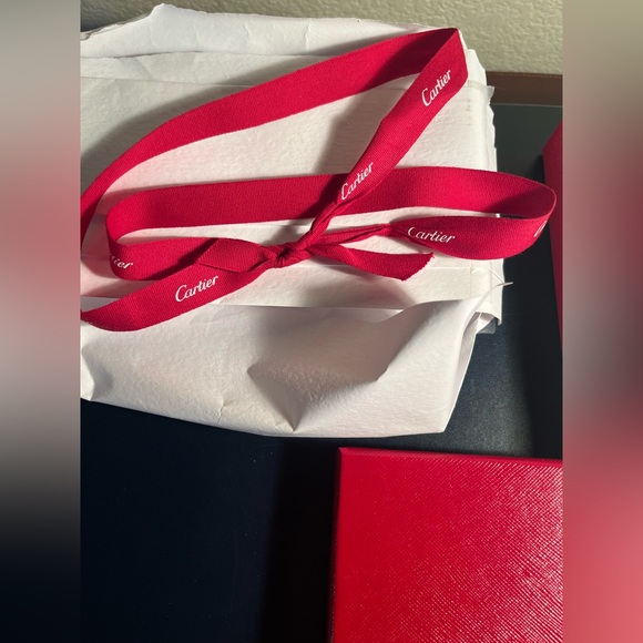 Cartier Red and White Stationery Set with Eiffel Tower Motif Never used 💋💋💋💋 - Picture 7 of 8